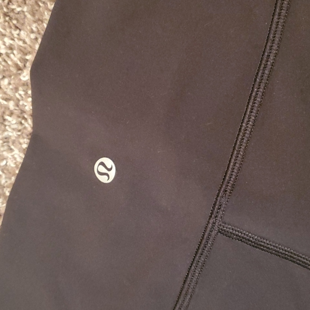 Lululemon wunder under
